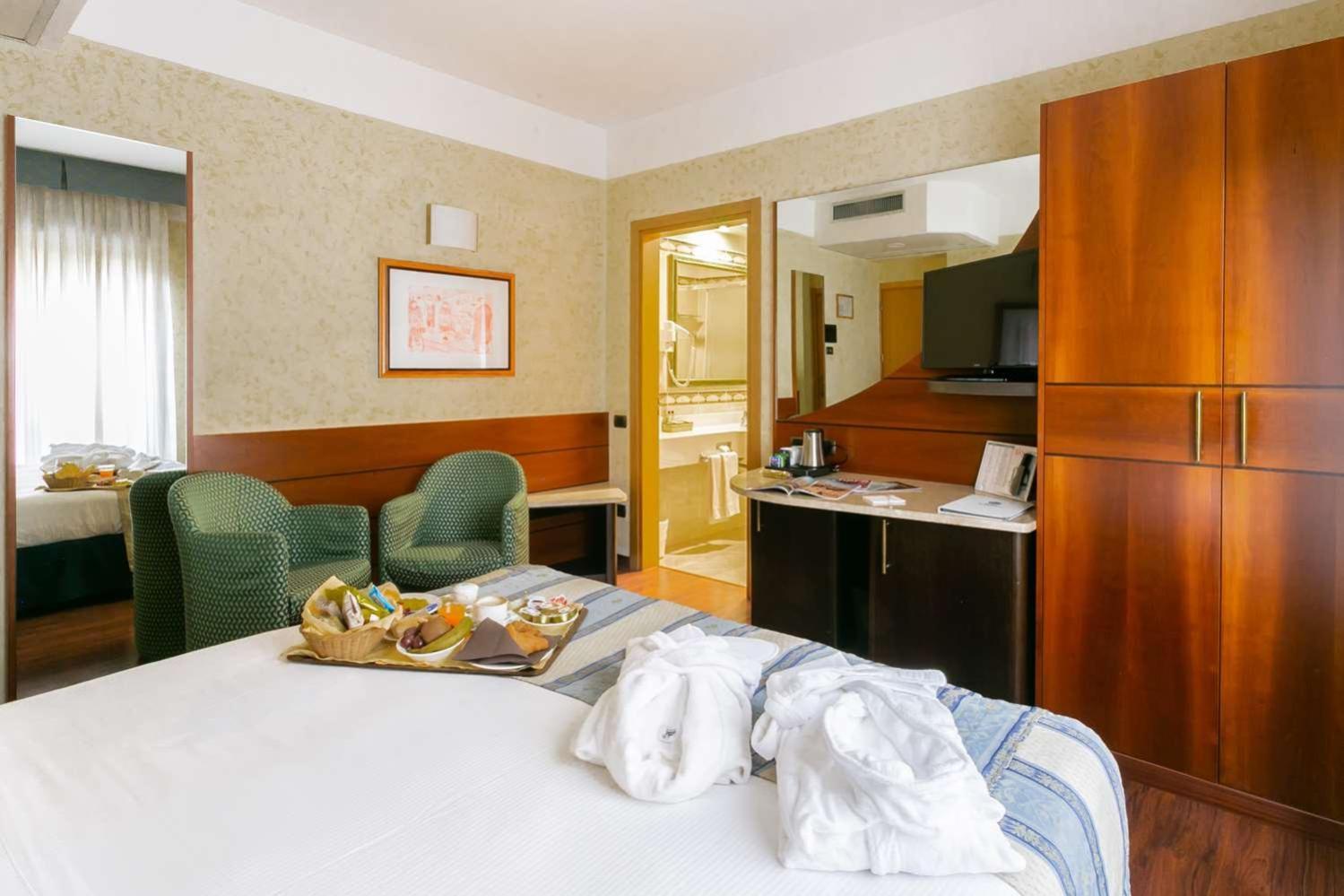 Mirage Sure Collection By Western 4* Milán